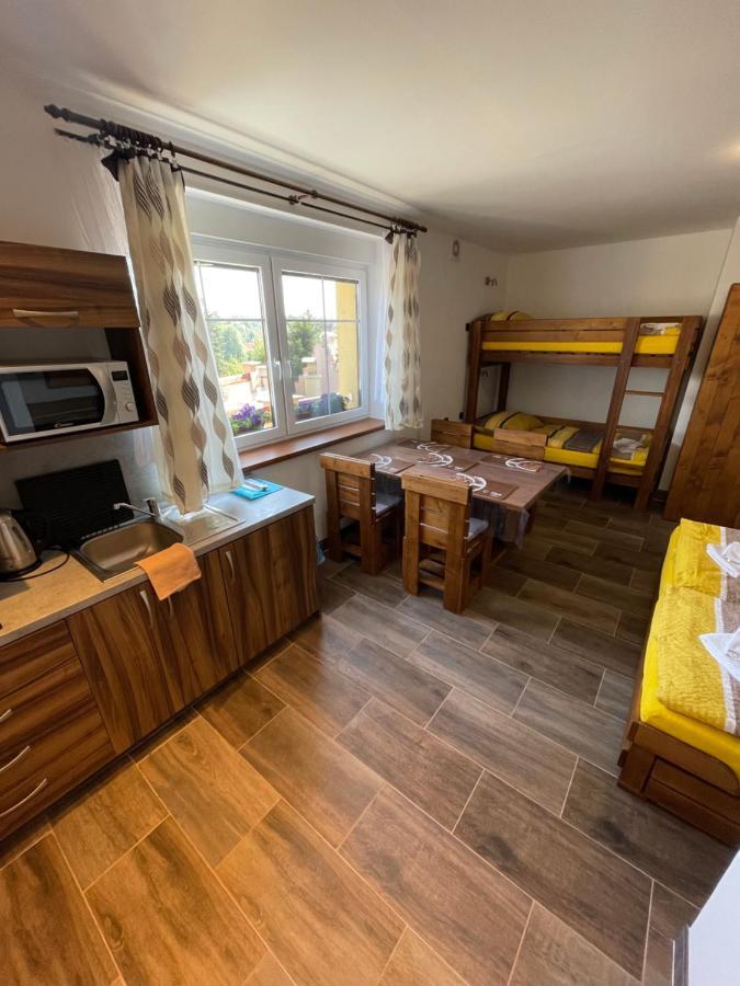 Maxovo Království Apartamento Rovensko pod Troskami Exterior foto