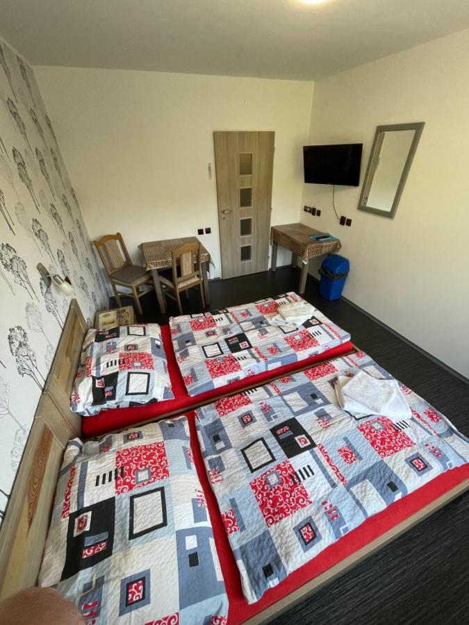 Maxovo Království Apartamento Rovensko pod Troskami Exterior foto
