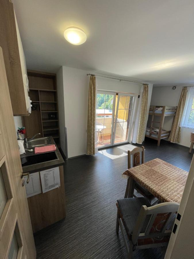 Maxovo Království Apartamento Rovensko pod Troskami Exterior foto