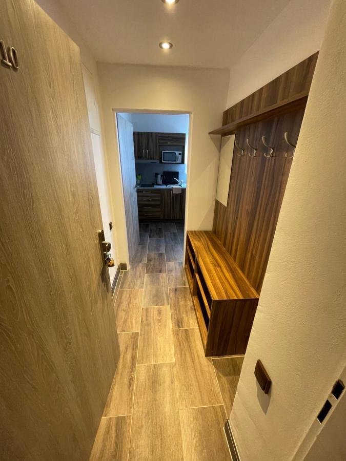 Maxovo Království Apartamento Rovensko pod Troskami Exterior foto