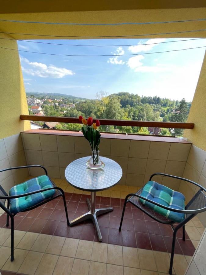 Maxovo Království Apartamento Rovensko pod Troskami Exterior foto