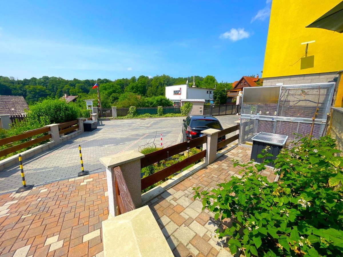 Maxovo Království Apartamento Rovensko pod Troskami Exterior foto