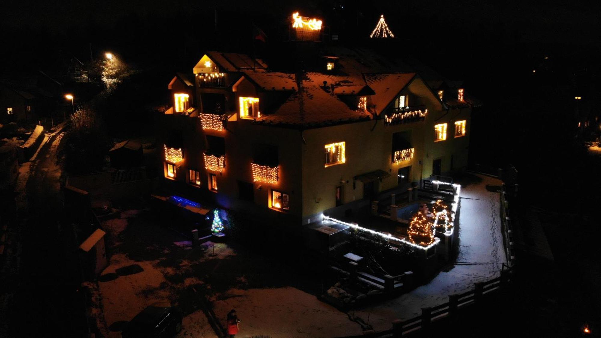 Maxovo Království Apartamento Rovensko pod Troskami Exterior foto