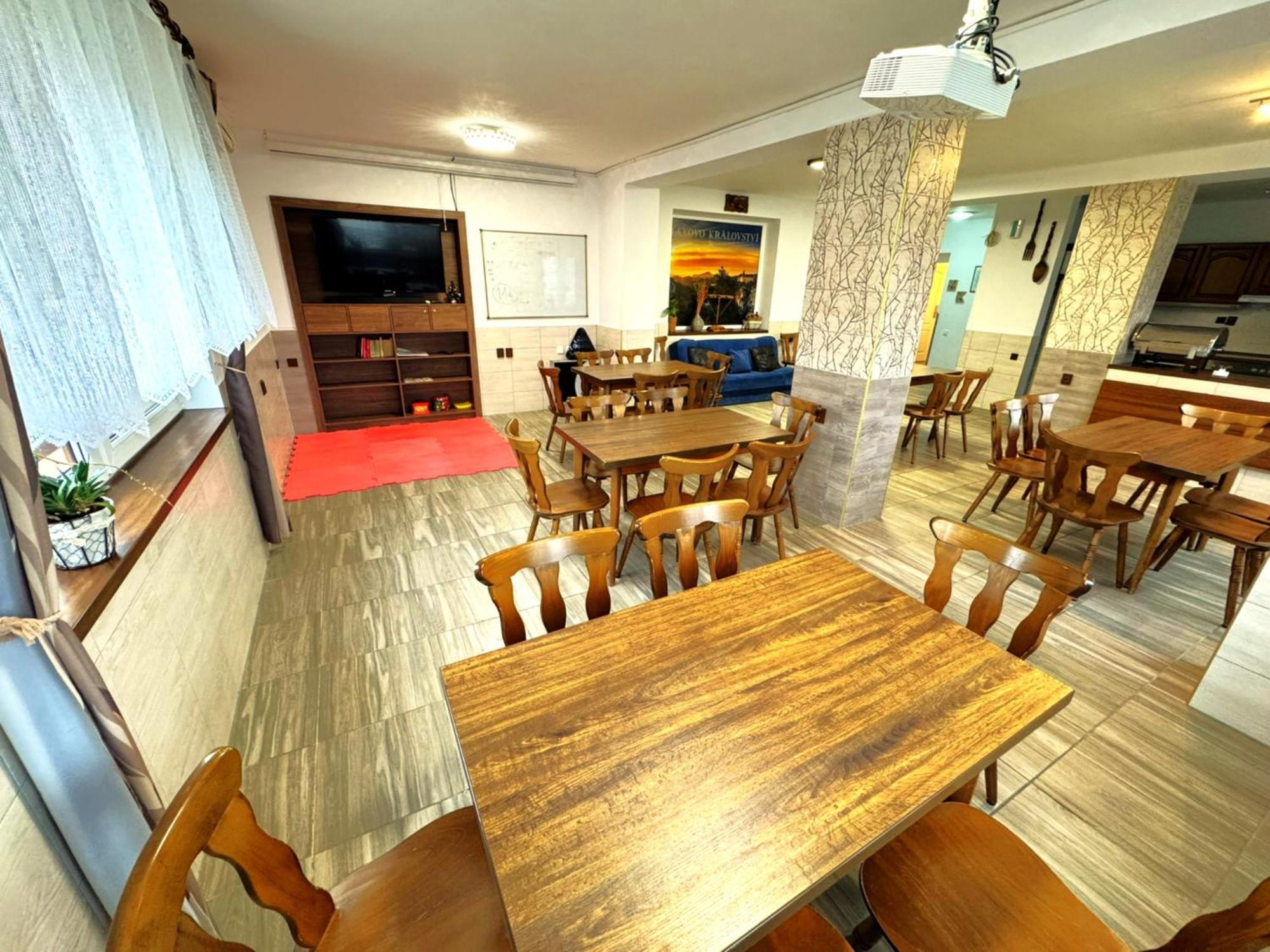 Maxovo Království Apartamento Rovensko pod Troskami Exterior foto